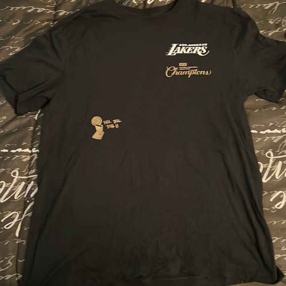 Los Angeles Lakers Champion Shirt - Picture 1 of 6